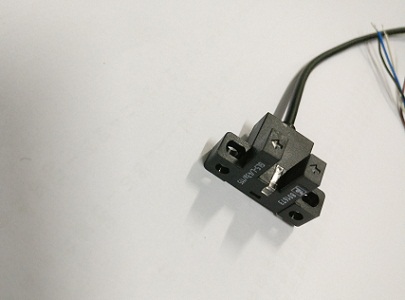 電渦流傳感器有什么缺點(diǎn)，與電渦流式傳感器有什么不同？